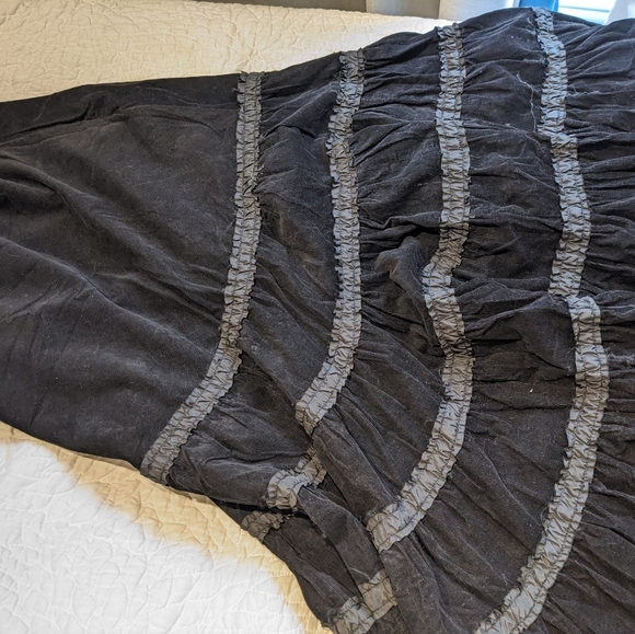 Corduroy lace tiered maxi skirt - Picture 6 of 6